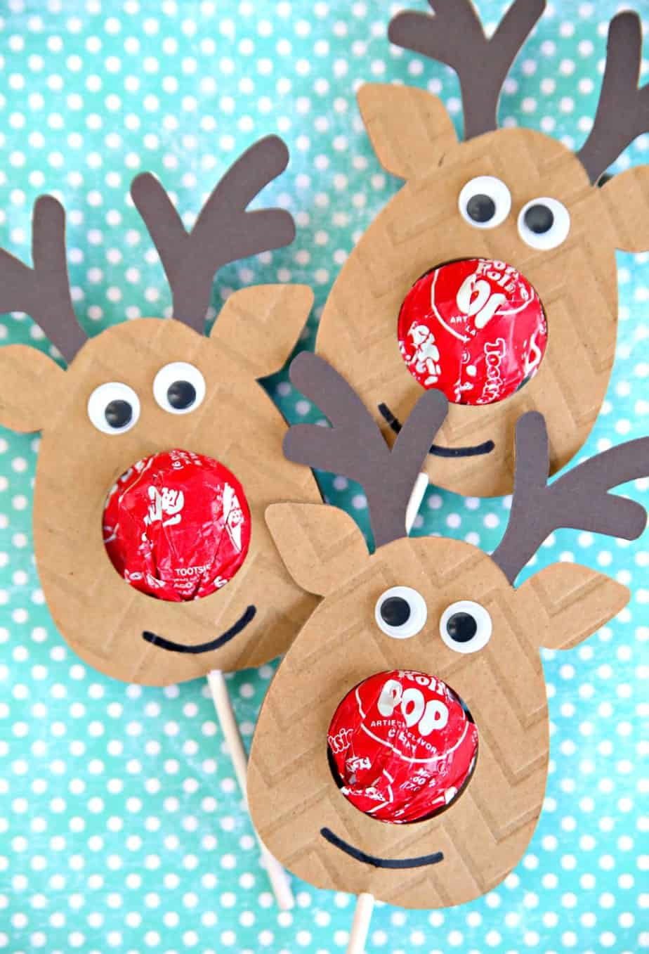Reindeer Lollipop with Free Printable Reindeer Lollipop Template